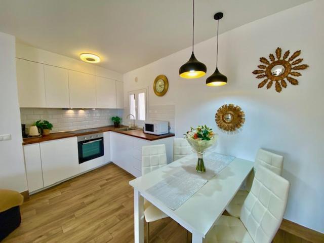 Marisol Beautiful Apartment With Oceanview 아데제 외부 사진
