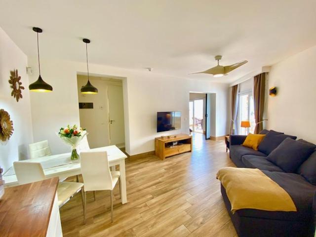 Marisol Beautiful Apartment With Oceanview 아데제 외부 사진